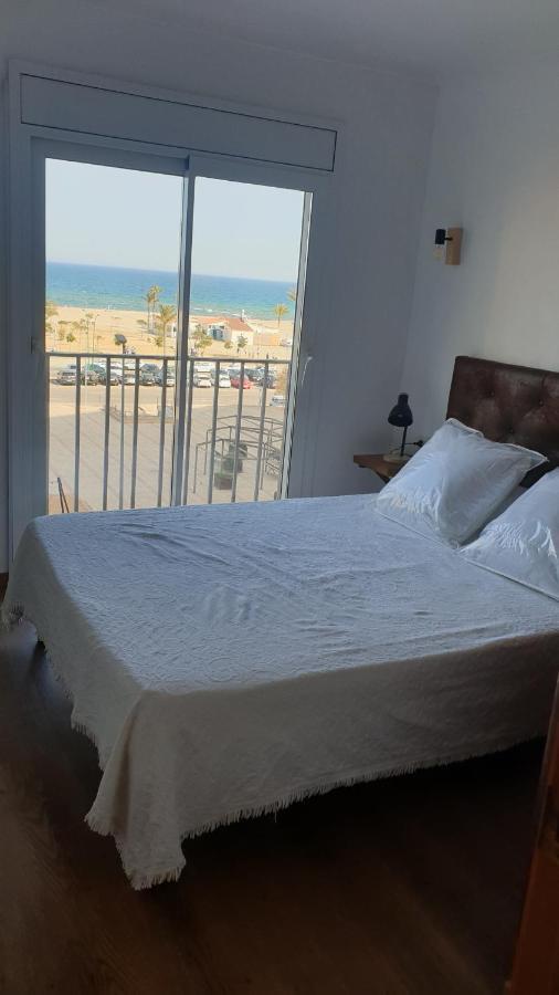 Les Vagues Au Balcon Appartamento Empuriabrava Esterno foto