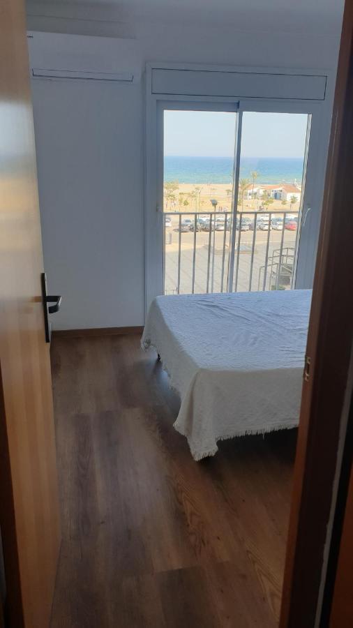 Les Vagues Au Balcon Appartamento Empuriabrava Esterno foto