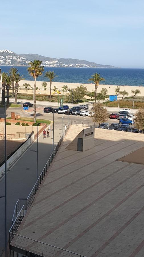 Les Vagues Au Balcon Appartamento Empuriabrava Esterno foto